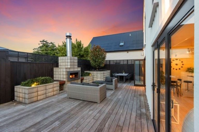 Photo of property in 2/36 Edgeware Road, St Albans, Christchurch, 8014