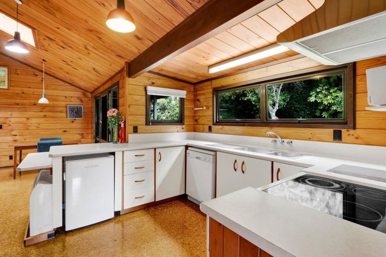 Photo of property in 65 Veale Road, Ridgewood, New Plymouth, 4371