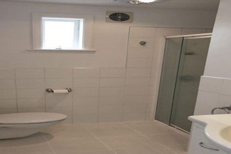 Photo of property in 10 Symonds Street, Onehunga, Auckland, 1061