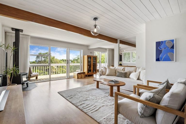 Photo of property in 2/35a Rangatira Road, Beach Haven, Auckland, 0626