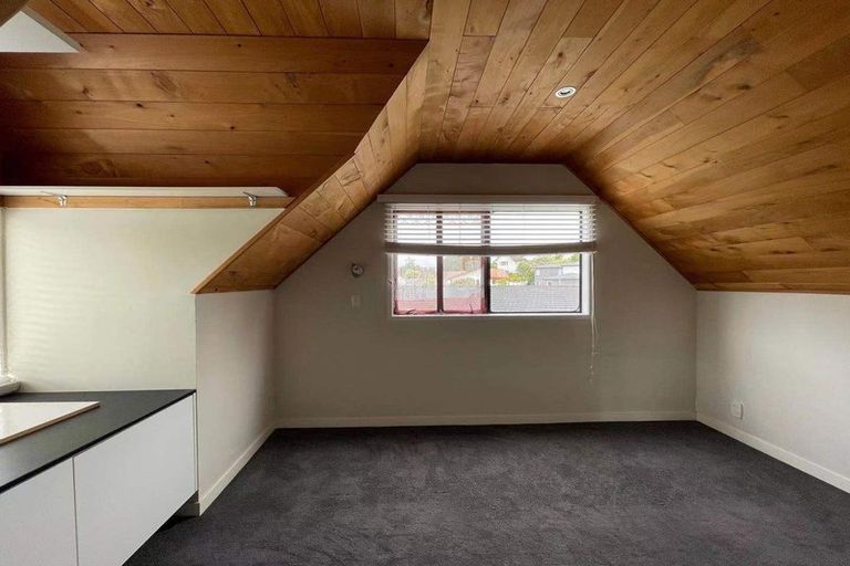 Photo of property in 11 Scarlock Avenue, Browns Bay, Auckland, 0630