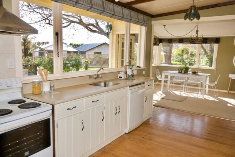 Photo of property in 15 Gleeson Road, Manakau, Levin, 5573