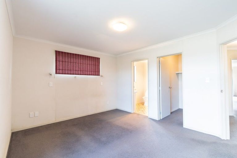 Photo of property in 21 Brooklyn Heights Drive, Kelvin Grove, Palmerston North, 4414