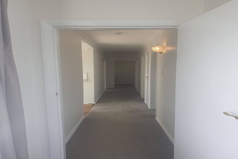 Photo of property in 100 Helston Road, Paparangi, Wellington, 6037