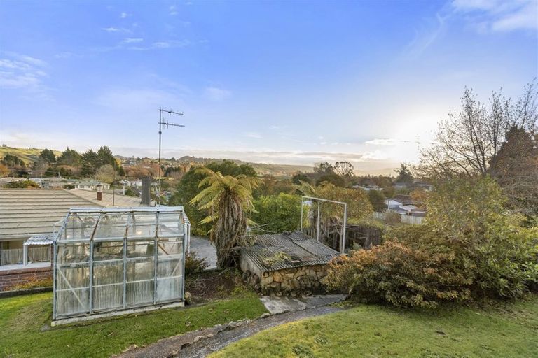 Photo of property in 25 Hunt Crescent, Hillcrest, Rotorua, 3015