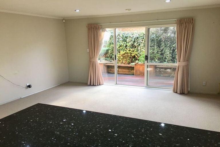 Photo of property in 321 Chapel Road, Flat Bush, Auckland, 2016