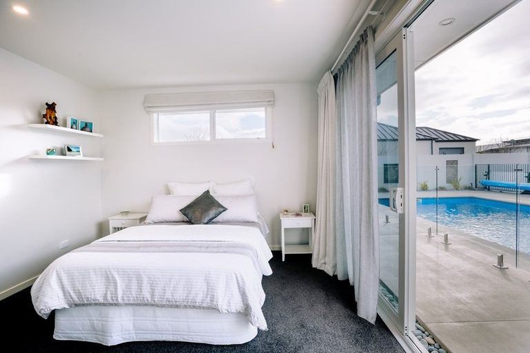 Photo of property in 109 Saint Kilda Road, Cambridge, 3434