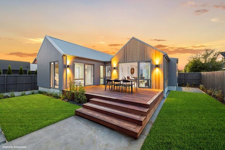 Photo of property in 17 Bradshaw Terrace, Riccarton, Christchurch, 8011