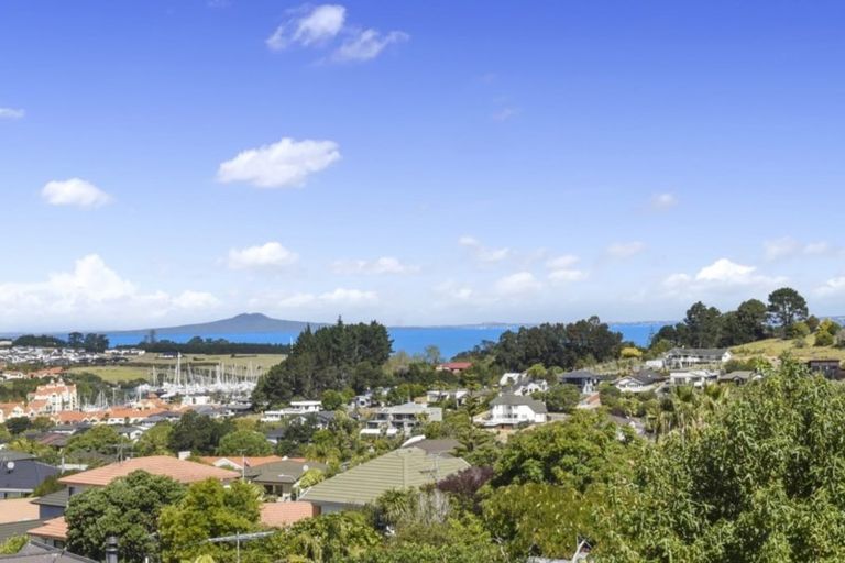 Photo of property in 1209 Whangaparaoa Road, Gulf Harbour, Whangaparaoa, 0930