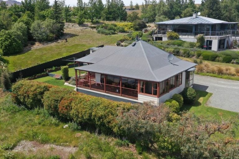 Photo of property in 3 O'neill Place, Lake Tekapo, 7999