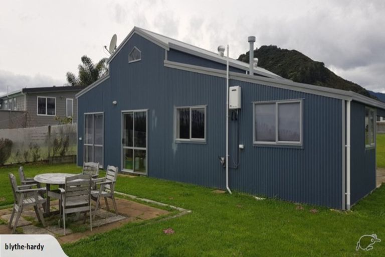 Photo of property in 18 Rawinia Place, Te Kaha, 3199