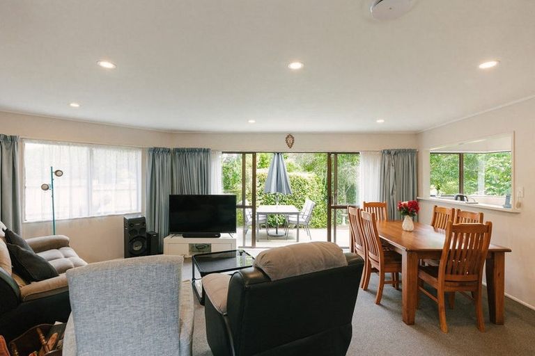 Photo of property in 28 Kentucky Way, Awapuni, Palmerston North, 4412