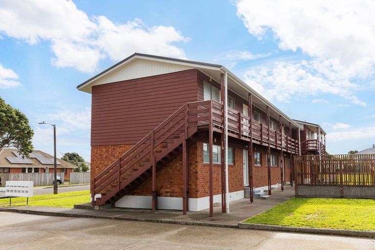 Photo of property in 1 Mana Avenue, Titahi Bay, Porirua, 5022