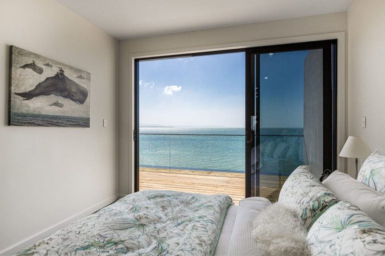 Photo of property in 8b Crispe Road, Clarks Beach, 2122