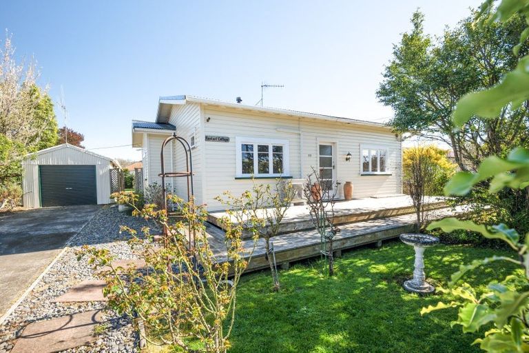 Photo of property in 39 Mcgreevy Street, Waipawa, 4210
