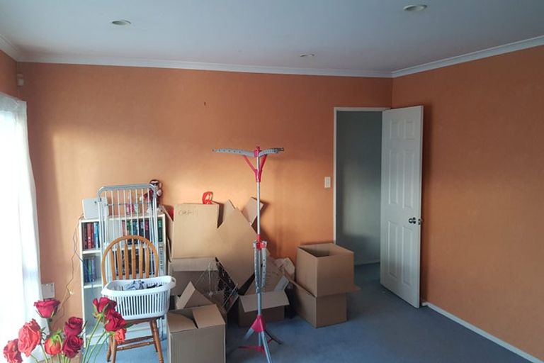 Photo of property in 3 Boderg Way, East Tamaki, Auckland, 2016