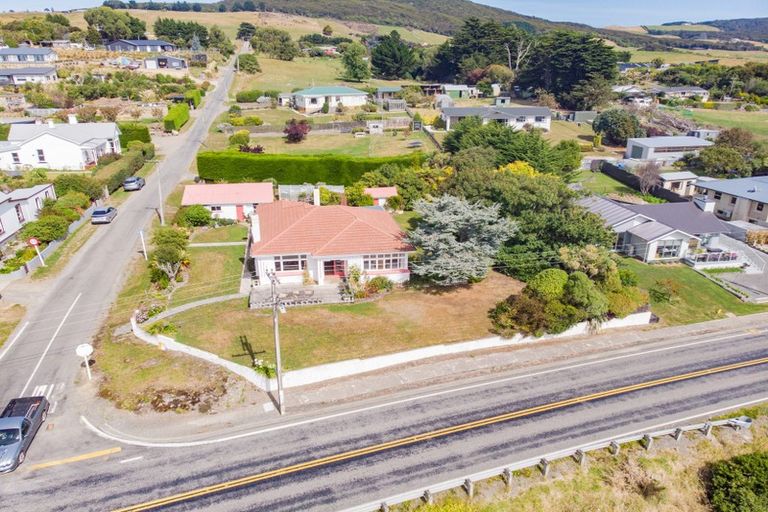 Photo of property in 2 Castle Street, Riverton/aparima, Riverton, 9822