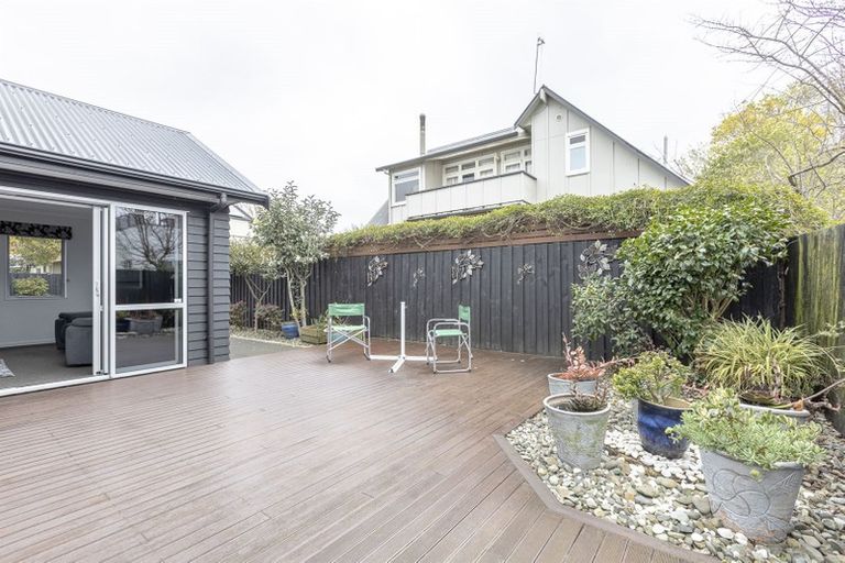 Photo of property in 7a Awatea Terrace, Hokowhitu, Palmerston North, 4410