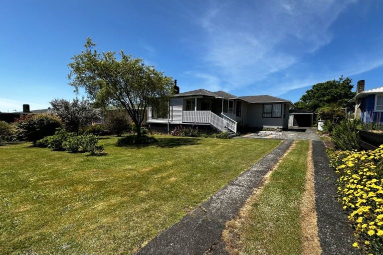 Photo of property in 17 Philip Street, Tokoroa, 3420