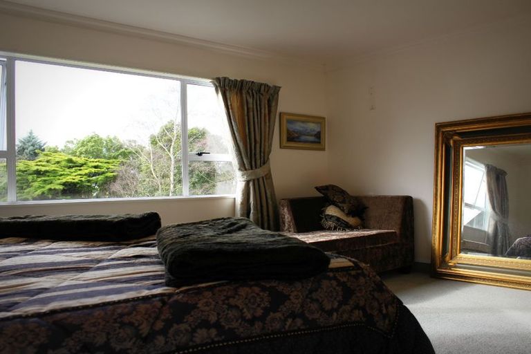 Photo of property in 64 Richmond Road, Carterton, 5713