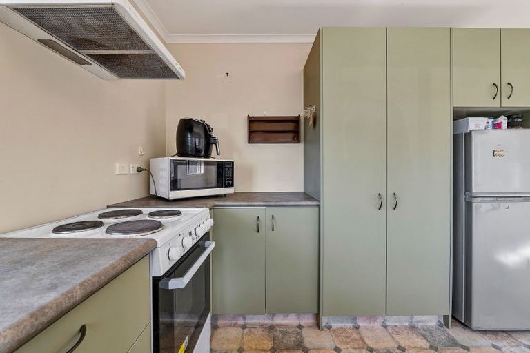 Photo of property in 21 Clemow Road, Fitzroy, New Plymouth, 4312