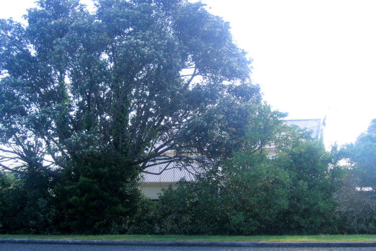 Photo of property in 181 Seaforth Road, Waihi Beach, 3611