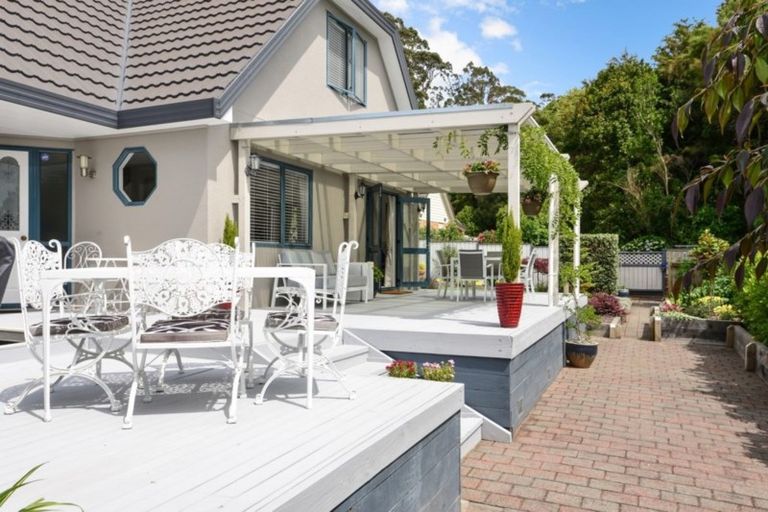 Photo of property in 27 Greenfield Drive, Western Heights, Hamilton, 3200