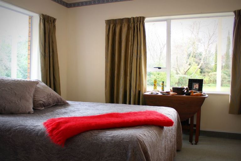 Photo of property in 64 Richmond Road, Carterton, 5713