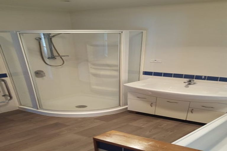 Photo of property in 5 Fawcett Road, Laingholm, Auckland, 0604