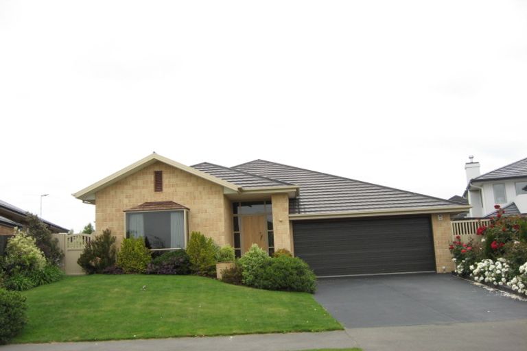 Photo of property in 30 Titirangi Crescent, Parklands, Christchurch, 8083