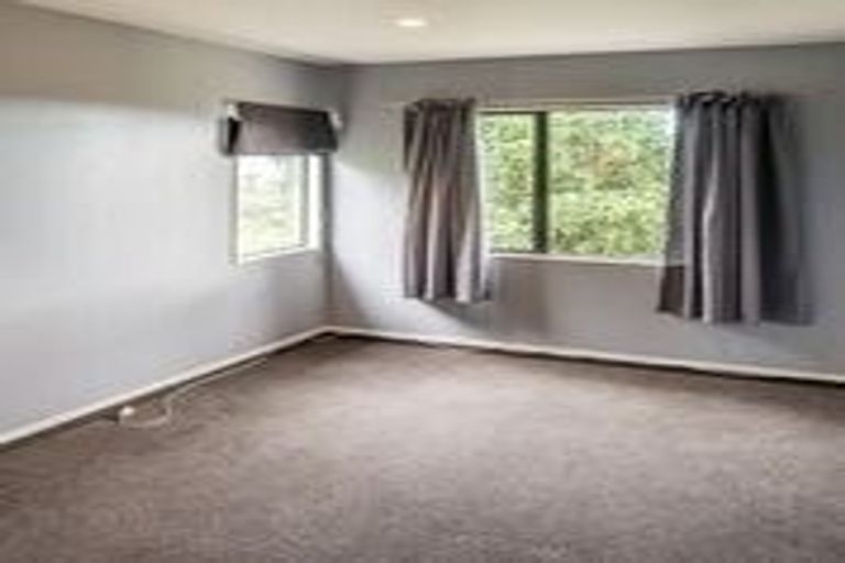 Photo of property in 55 Halladale Road, Papakowhai, Porirua, 5024