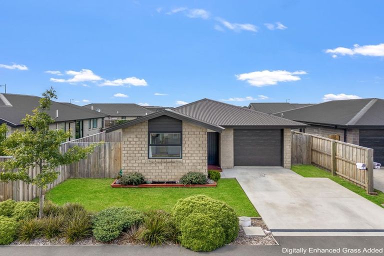 Photo of property in 6 Te Kanawa Lane, Rolleston, 7615