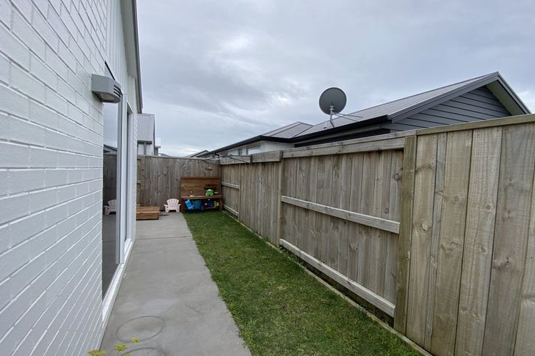 Photo of property in 17 Chain Place, Papamoa, 3118