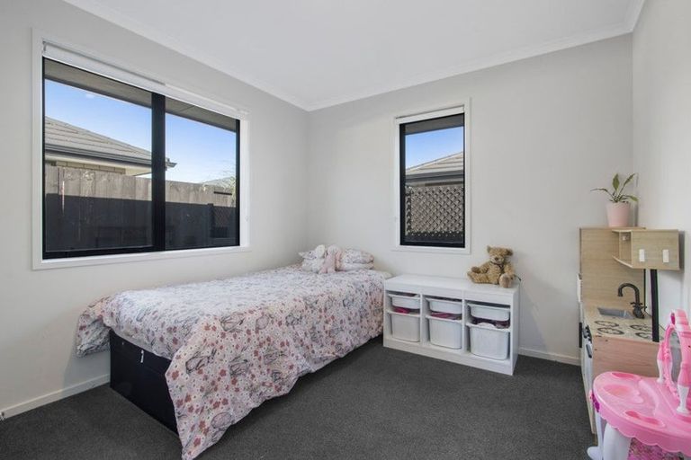 Photo of property in 16 Eastbank Drive, Katikati, 3129