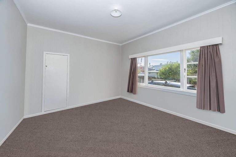 Photo of property in 15 Carey Street, Maeroa, Hamilton, 3200