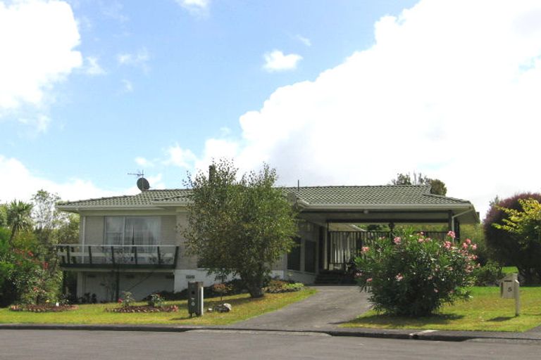 Photo of property in 4 Christensen Place, Forrest Hill, Auckland, 0620
