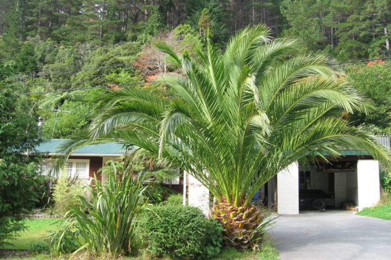 Photo of property in 143 Pinehaven Road, Pinehaven, Upper Hutt, 5019