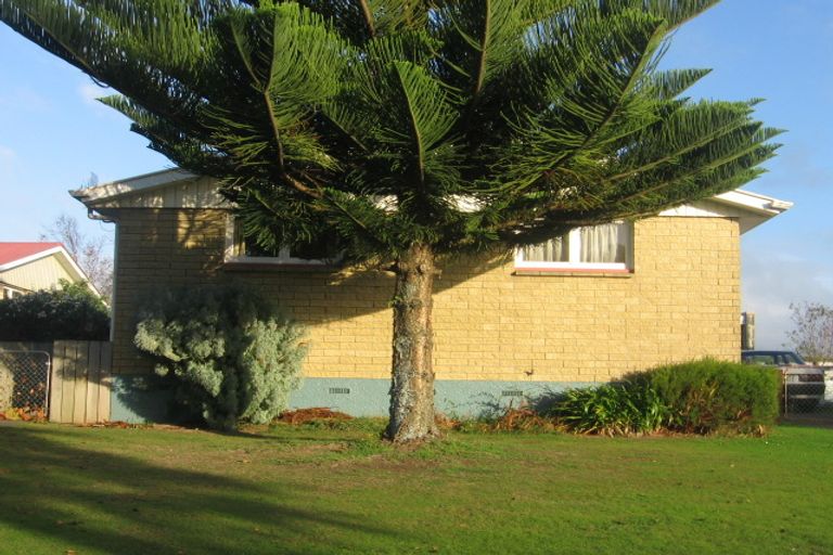 Photo of property in 57 Robinson Crescent, Westbrook, Palmerston North, 4412