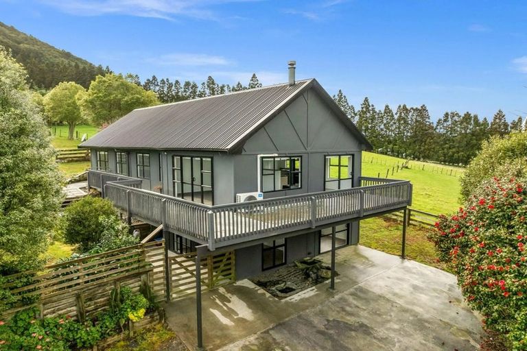 Photo of property in 4 Kara Road, Maungatapere, Whangarei, 0179