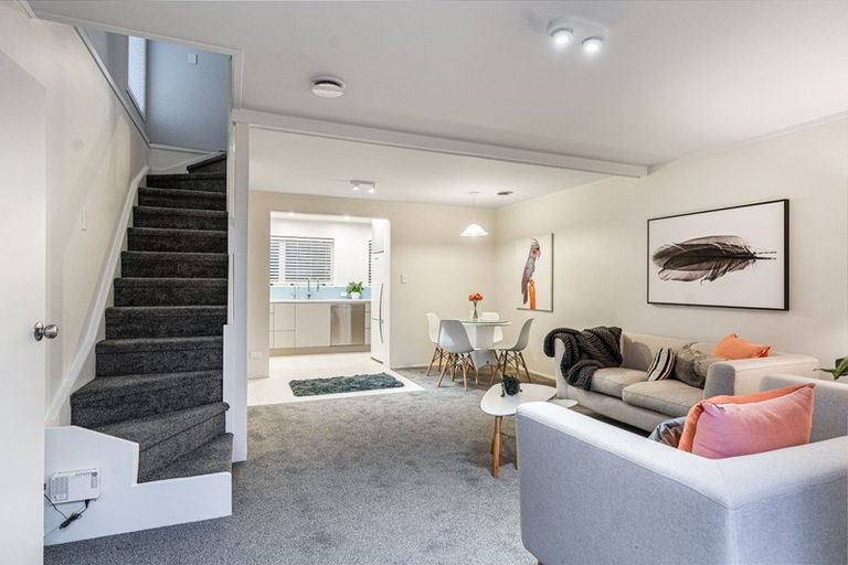 Photo of property in 4/5 Patterson Street, Sandringham, Auckland, 1041