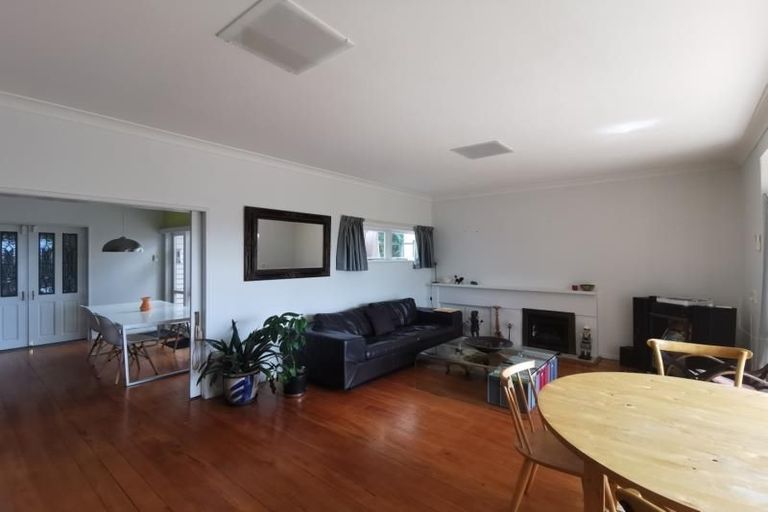 Photo of property in 127 Upland Road, Kelburn, Wellington, 6012