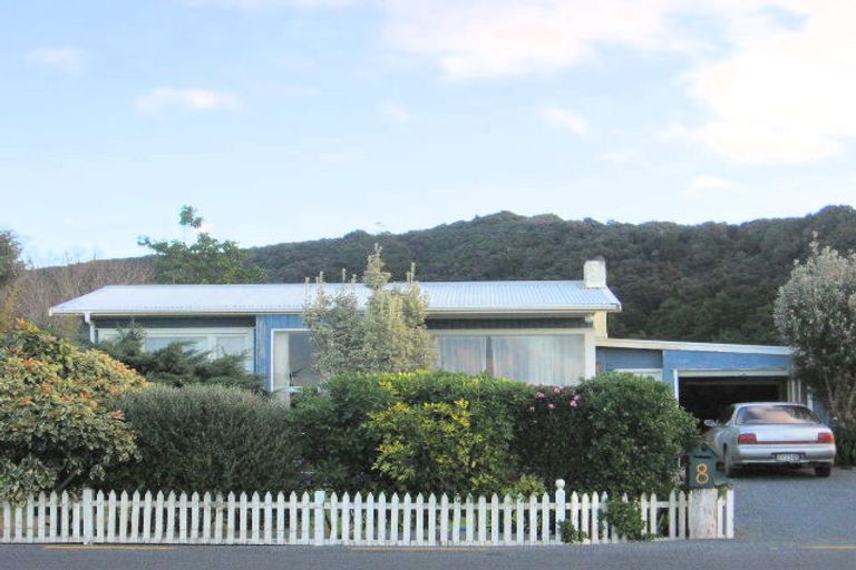 Photo of property in 8 Te Karuwha Parade, Paihia, 0200