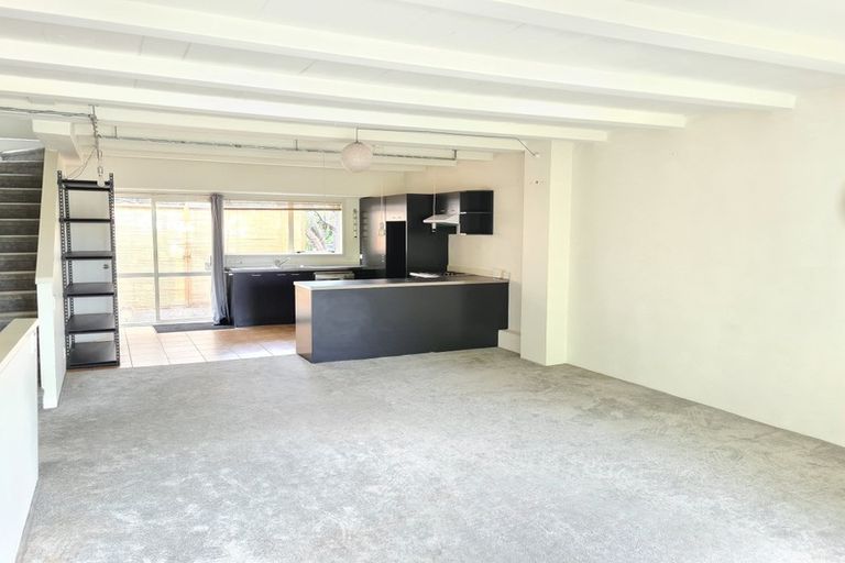 Photo of property in 14a Captain Scott Road, Glen Eden, Auckland, 0602