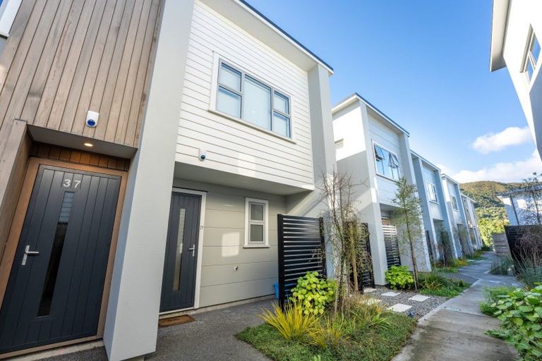 Photo of property in 39 Mcgrath Way, Taita, Lower Hutt, 5011