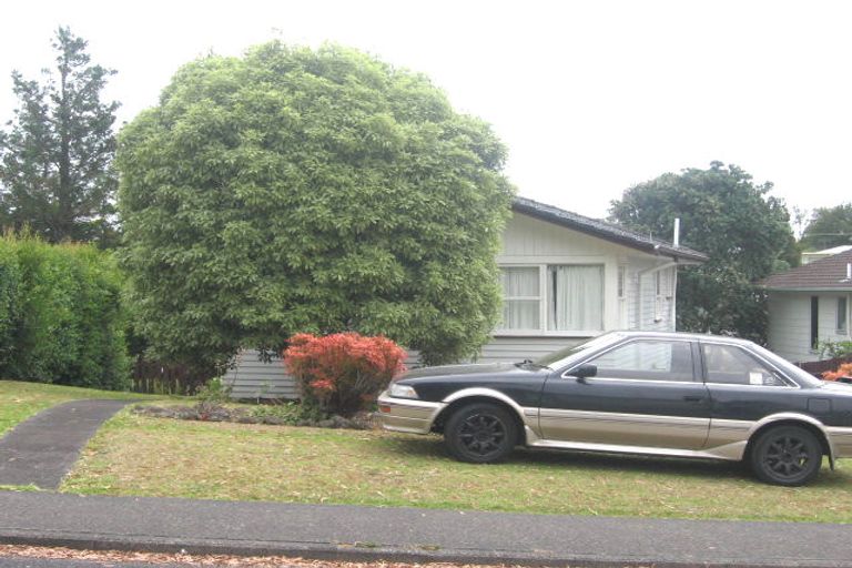 Photo of property in 11 Powrie Street, Glenfield, Auckland, 0629