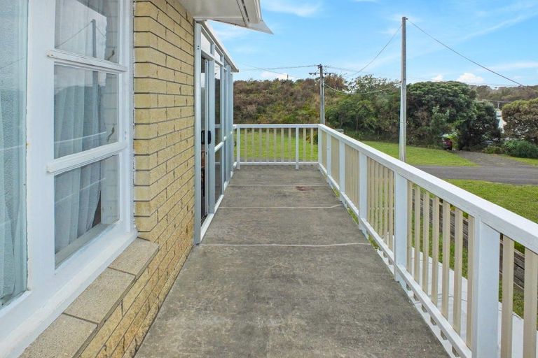 Photo of property in 14 Mack Street, Foxton Beach, Foxton, 4815