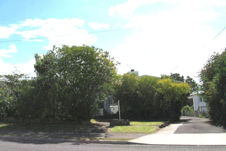 Photo of property in 4 Beverly Place, New Lynn, Auckland, 0600