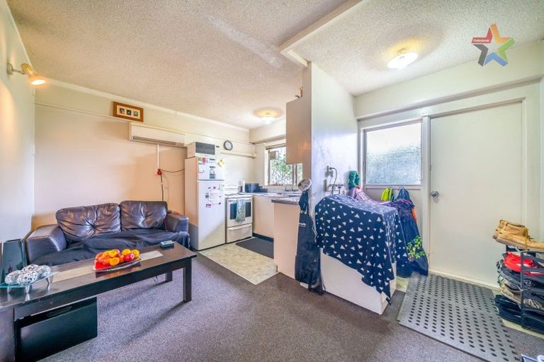 Photo of property in 2/21 Britannia Street, Petone, Lower Hutt, 5012