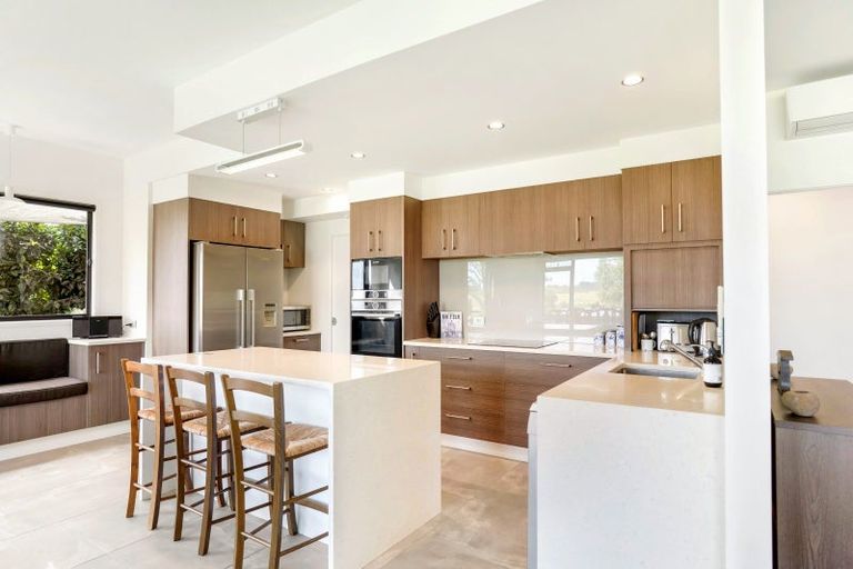 Photo of property in 10 Cochrane Drive, Kerikeri, 0230