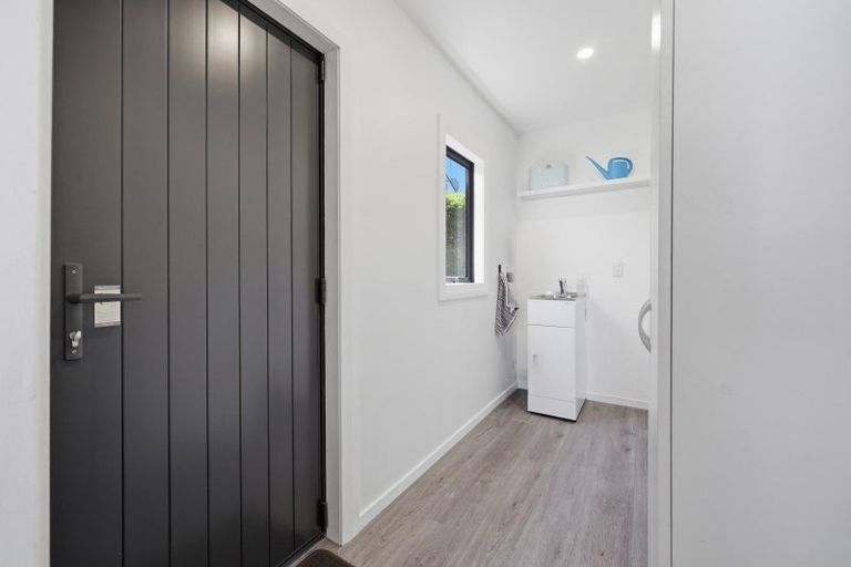 Photo of property in 76 Middleton Road, Kew, Dunedin, 9012